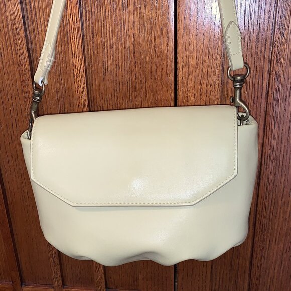 Universal Thread Green Crossbody Bag - Picture 1 of 6